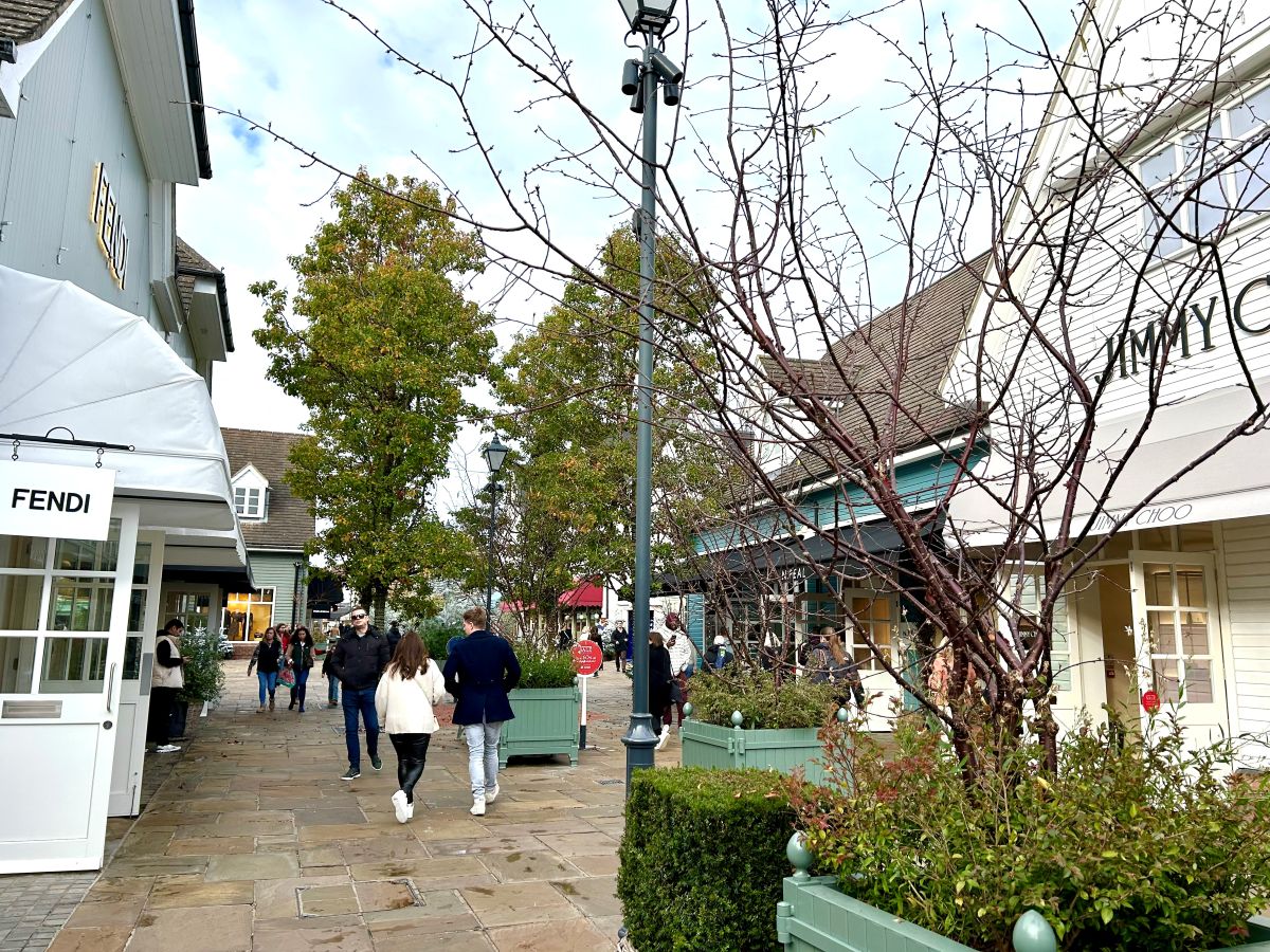 Bicester Village shopping area